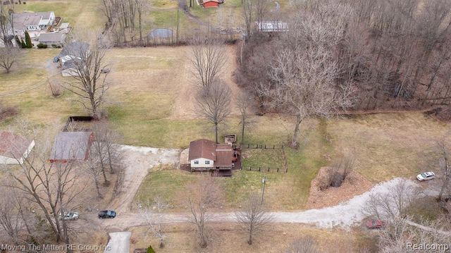 21775 Clemmons Court, Belleville, MI 48111