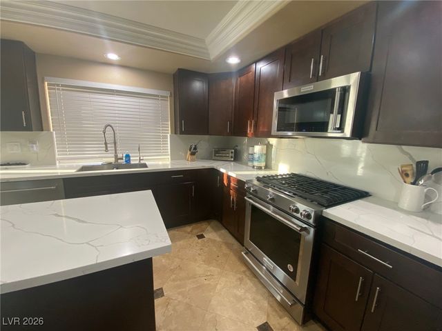 8540 West Gilmore Avenue, Las Vegas, NV 89129