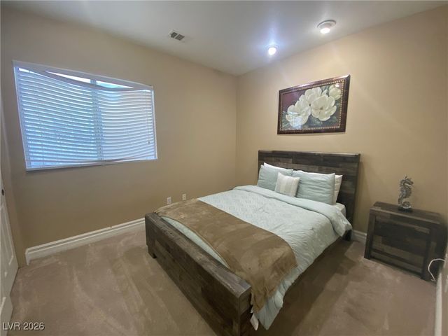 8540 West Gilmore Avenue, Las Vegas, NV 89129
