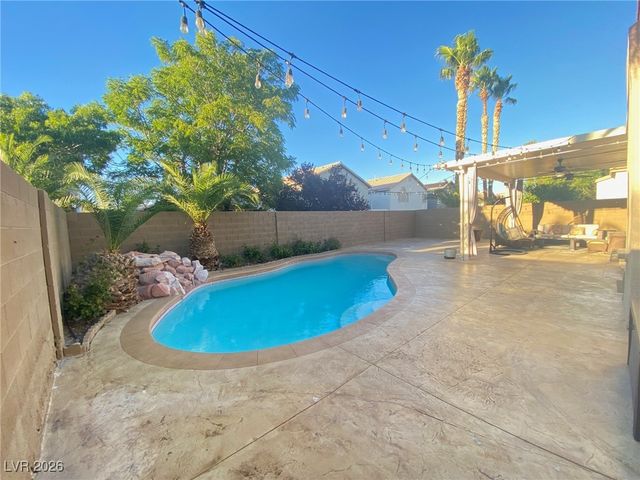 8540 West Gilmore Avenue, Las Vegas, NV 89129