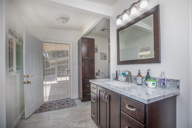 1566 Heather, Riverside, CA 92504