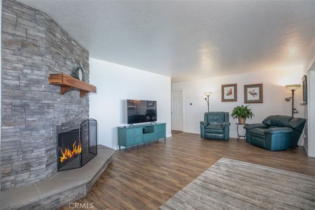 1566 Heather, Riverside, CA 92504