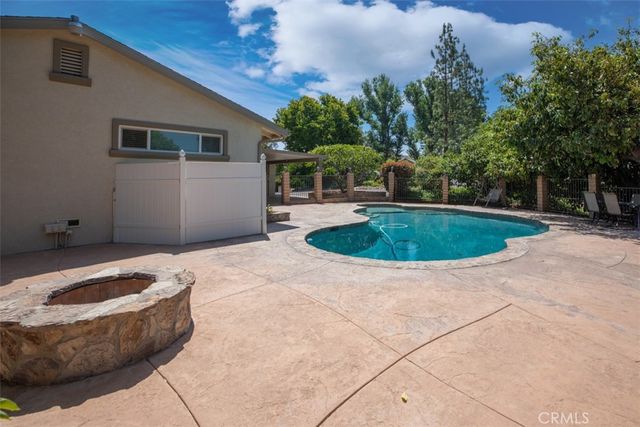 1566 Heather, Riverside, CA 92504