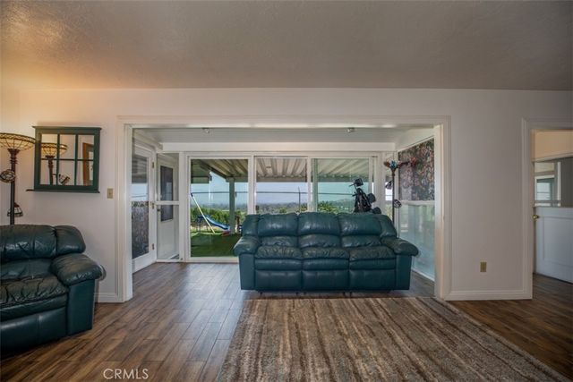 1566 Heather, Riverside, CA 92504