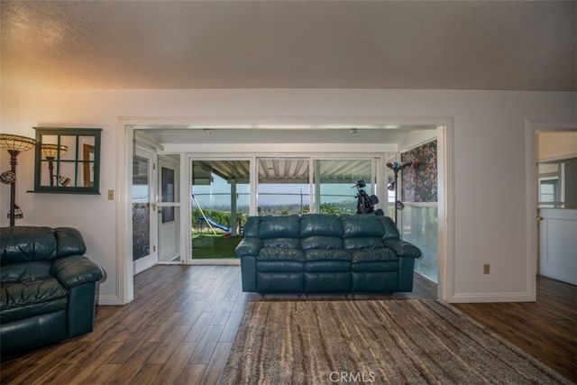 1566 Heather, Riverside, CA 92504