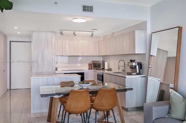 3131 NE 7th Ave 3605, Miami, FL 33137