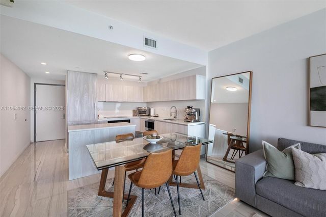 3131 NE 7th Ave 3605, Miami, FL 33137