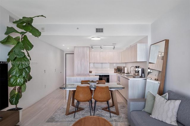 3131 NE 7th Ave 3605, Miami, FL 33137