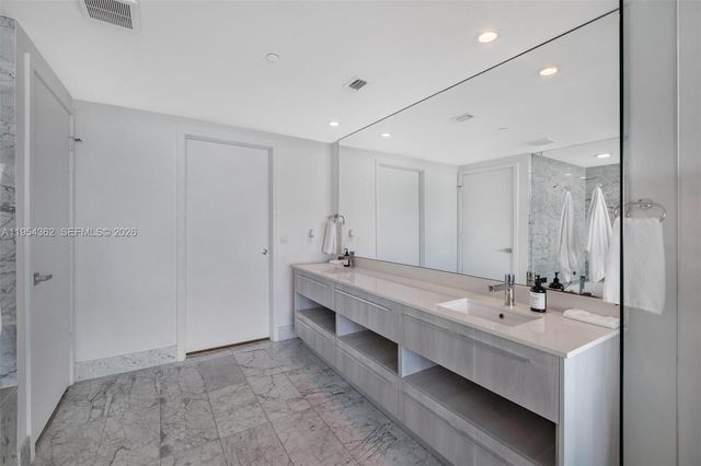 3131 NE 7th Ave 3605, Miami, FL 33137