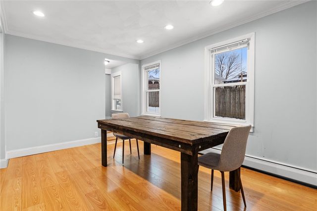 32 Pilgrim Avenue, Coventry, RI 02816