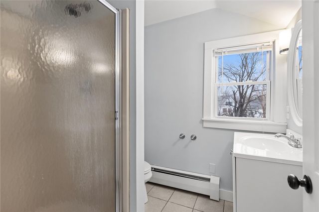 32 Pilgrim Avenue, Coventry, RI 02816