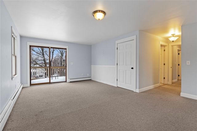 32 Pilgrim Avenue, Coventry, RI 02816