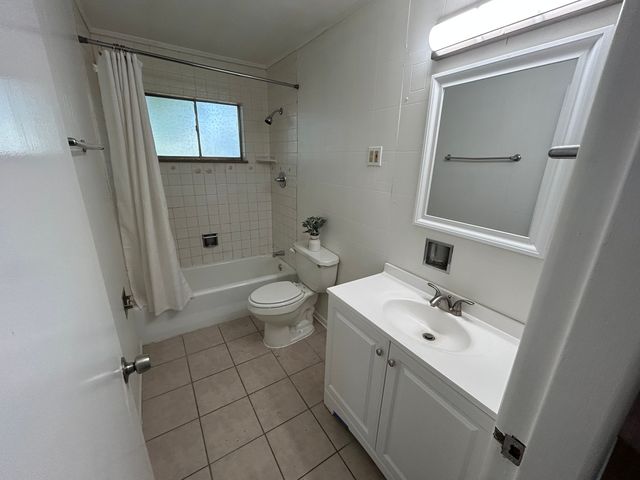 1353 STANLEY Boulevard, Calumet City, IL 60409