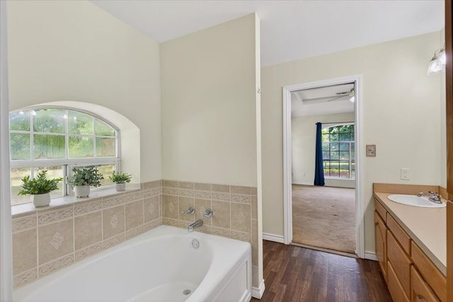 6431 Payne Springs Place, Mabank, TX 75156