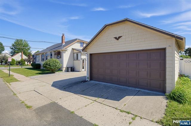 8-02 Henderson Boulevard, Fair Lawn, NJ 07410