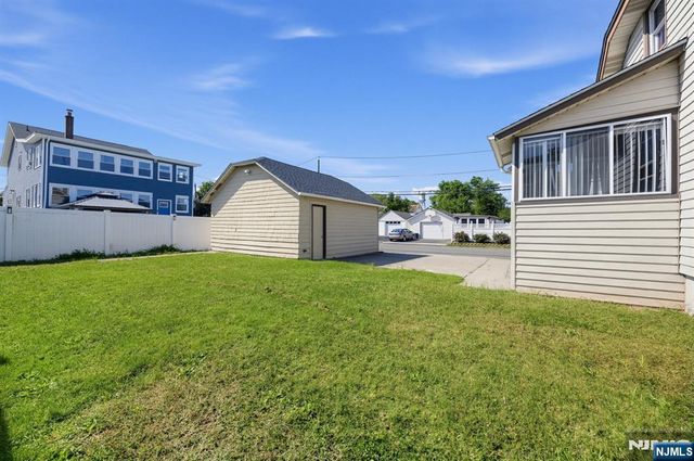 8-02 Henderson Boulevard, Fair Lawn, NJ 07410