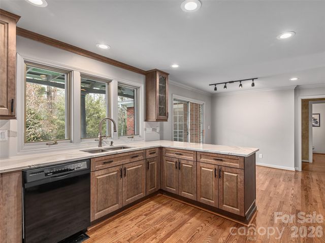 110 Glengary Drive, Flat Rock, NC 28731