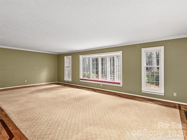 110 Glengary Drive, Flat Rock, NC 28731