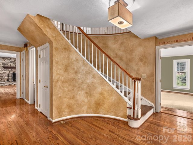 110 Glengary Drive, Flat Rock, NC 28731