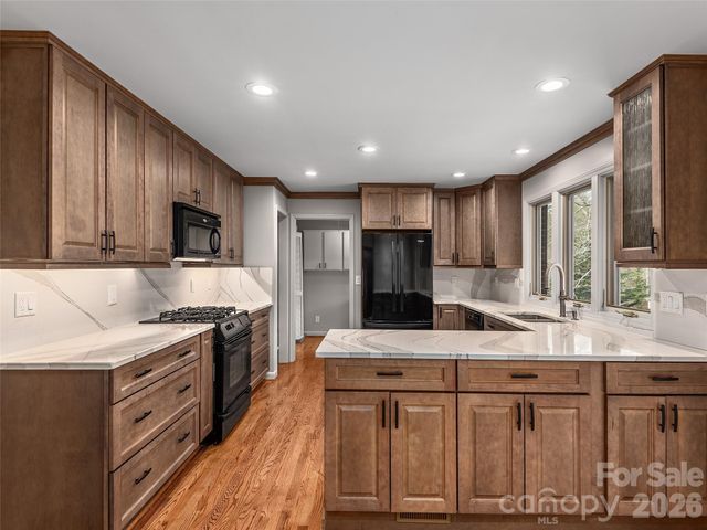 110 Glengary Drive, Flat Rock, NC 28731