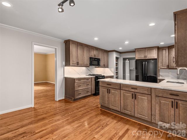 110 Glengary Drive, Flat Rock, NC 28731