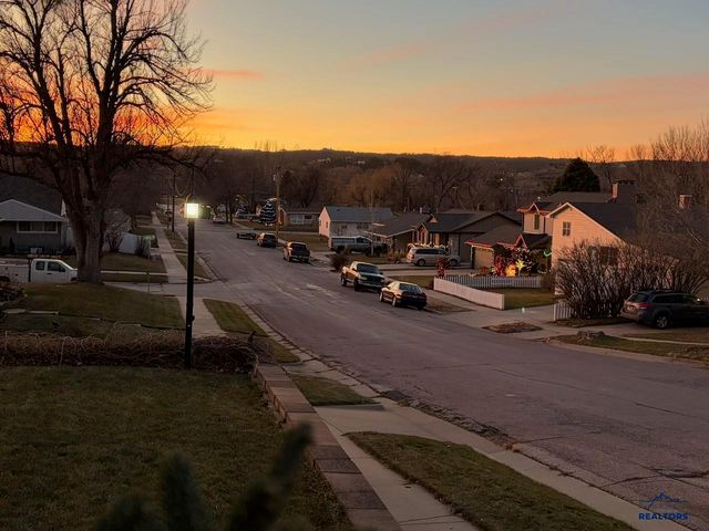 2722 LANARK RD, Rapid City, SD 57702