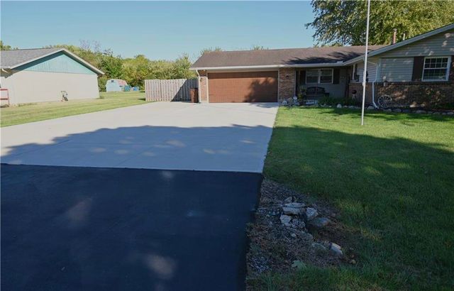 96 Eastwood Drive 96 Eastwood Drive, Springfield, OH 45504