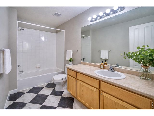 5551 Cornerstone Dr B8, Fort Collins, CO 80528