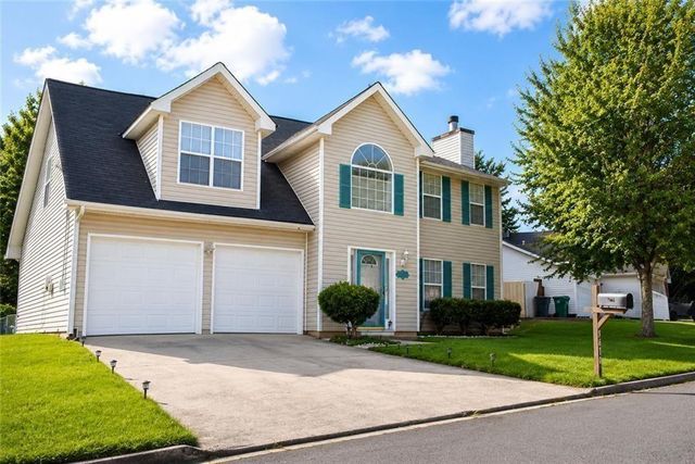5410 Salem Springs Dr., Lithonia, GA 30038