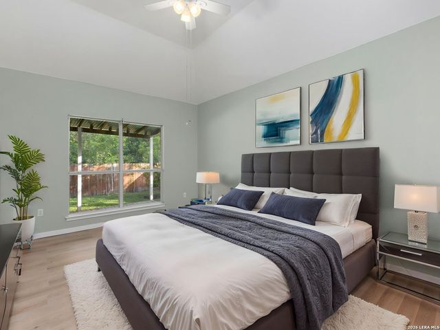 5346 Chestnut View Dr, San Antonio, TX 78247