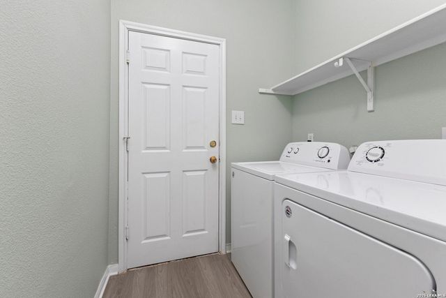 5346 Chestnut View Dr, San Antonio, TX 78247