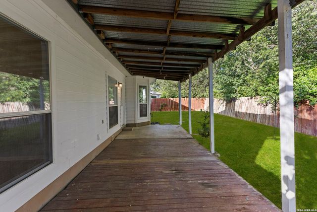 5346 Chestnut View Dr, San Antonio, TX 78247