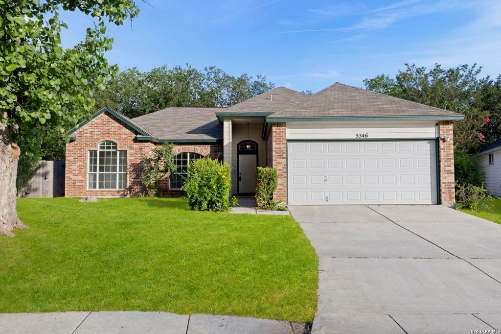 5346 Chestnut View Dr, San Antonio, TX 78247