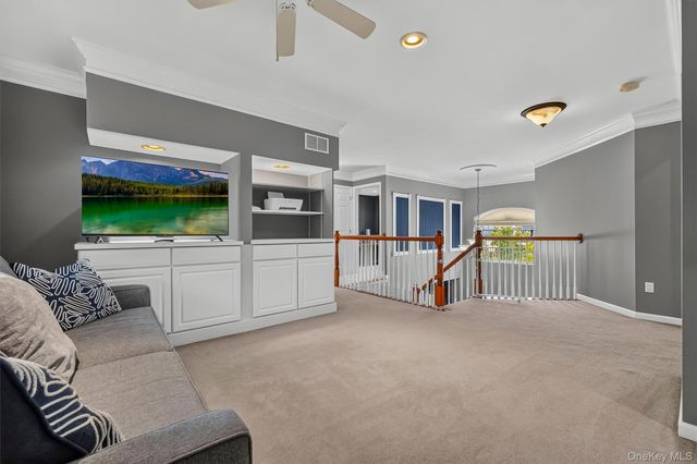 201 Roosevelt Drive, Fishkill, NY 12524