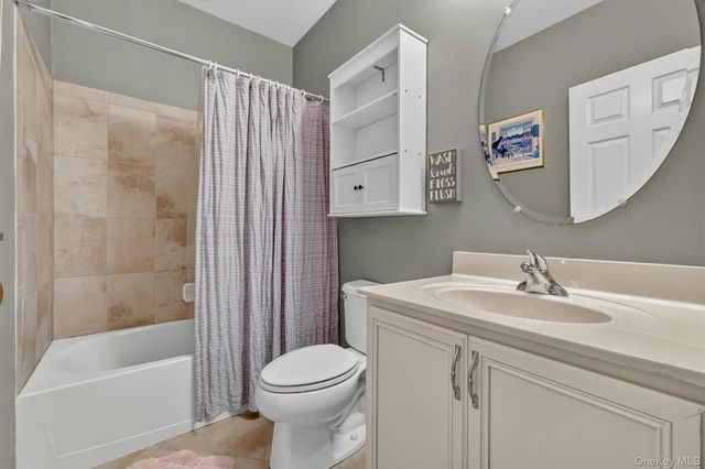 201 Roosevelt Drive, Fishkill, NY 12524