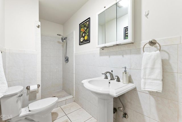 630 E Orange Grove Avenue A, Burbank, CA 91501