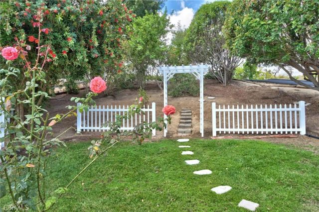 30041 Los Nogales, Temecula, CA 92591