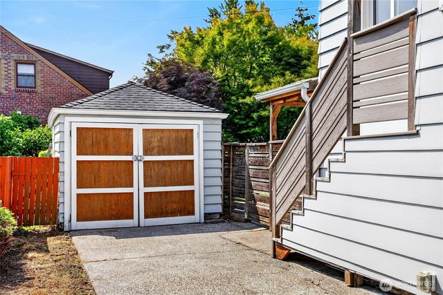 1307 NW 80th Street, Seattle, WA 98117