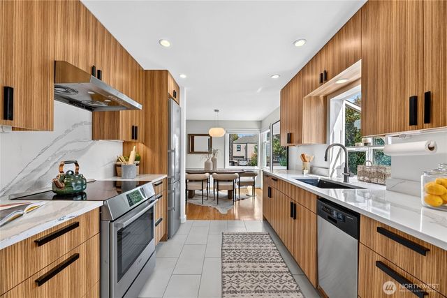 1307 NW 80th Street, Seattle, WA 98117