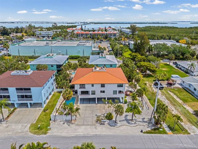 3701 5TH AVENUE 1, Holmes Beach, FL 34217