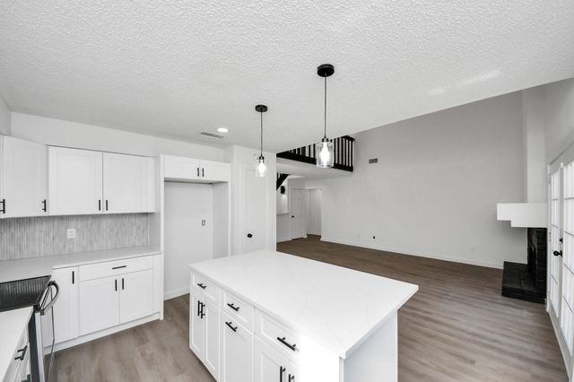 2911 Meadowgrass Lane, Houston, TX 77082