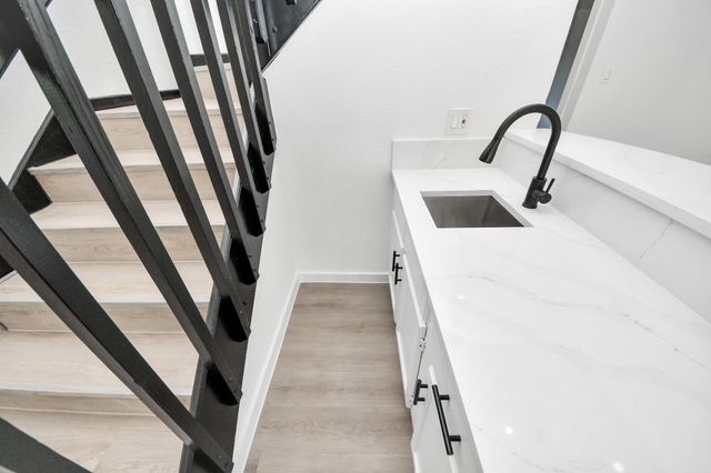 2911 Meadowgrass Lane, Houston, TX 77082