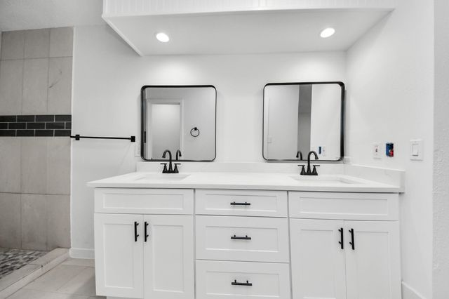 2911 Meadowgrass Lane, Houston, TX 77082