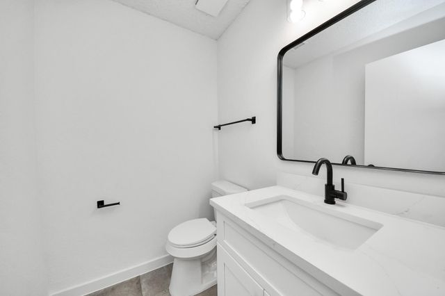 2911 Meadowgrass Lane, Houston, TX 77082