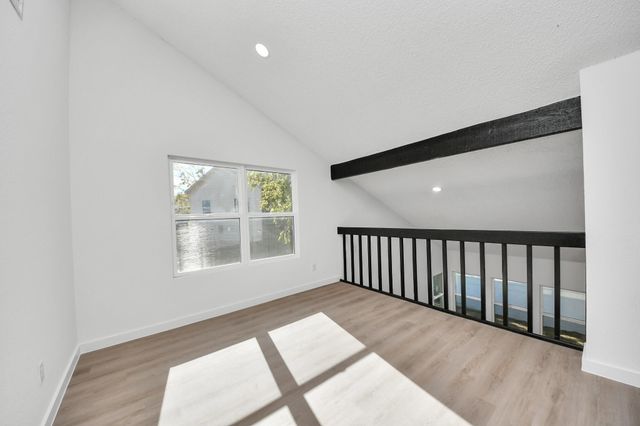 2911 Meadowgrass Lane, Houston, TX 77082