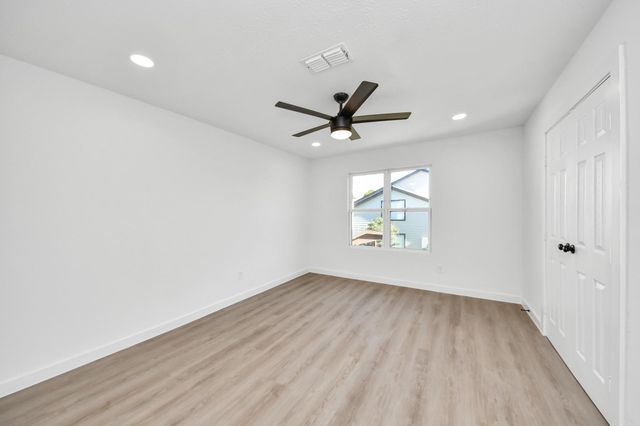 2911 Meadowgrass Lane, Houston, TX 77082