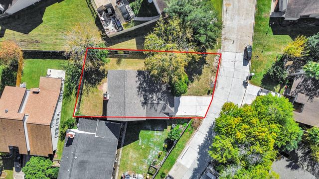 2911 Meadowgrass Lane, Houston, TX 77082