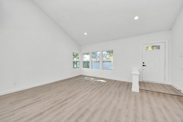 2911 Meadowgrass Lane, Houston, TX 77082