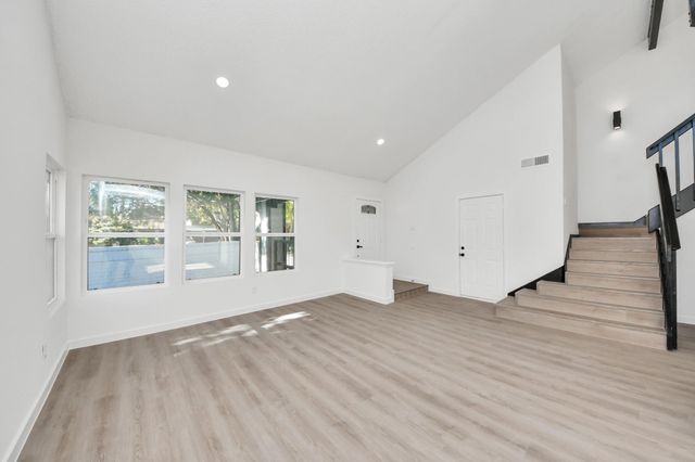 2911 Meadowgrass Lane, Houston, TX 77082