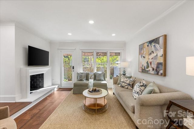 2330 Roswell Avenue A, Charlotte, NC 28207